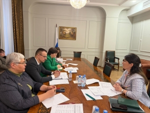 Врио министра Адзинба Кама провела рабочую встречу с коллегами из министерства труда и социальной защиты Российской Федерации